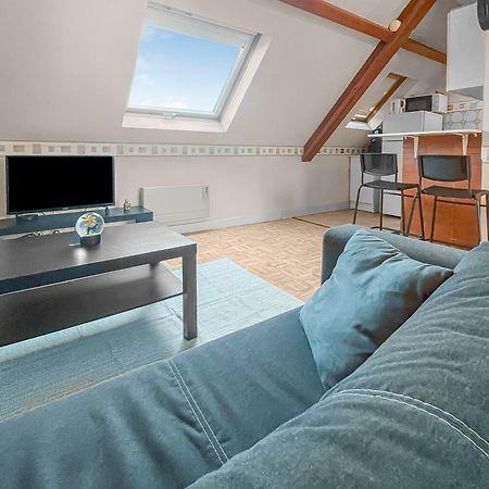 Pied-A-Terre A Montlucon Apartment Bagian luar foto