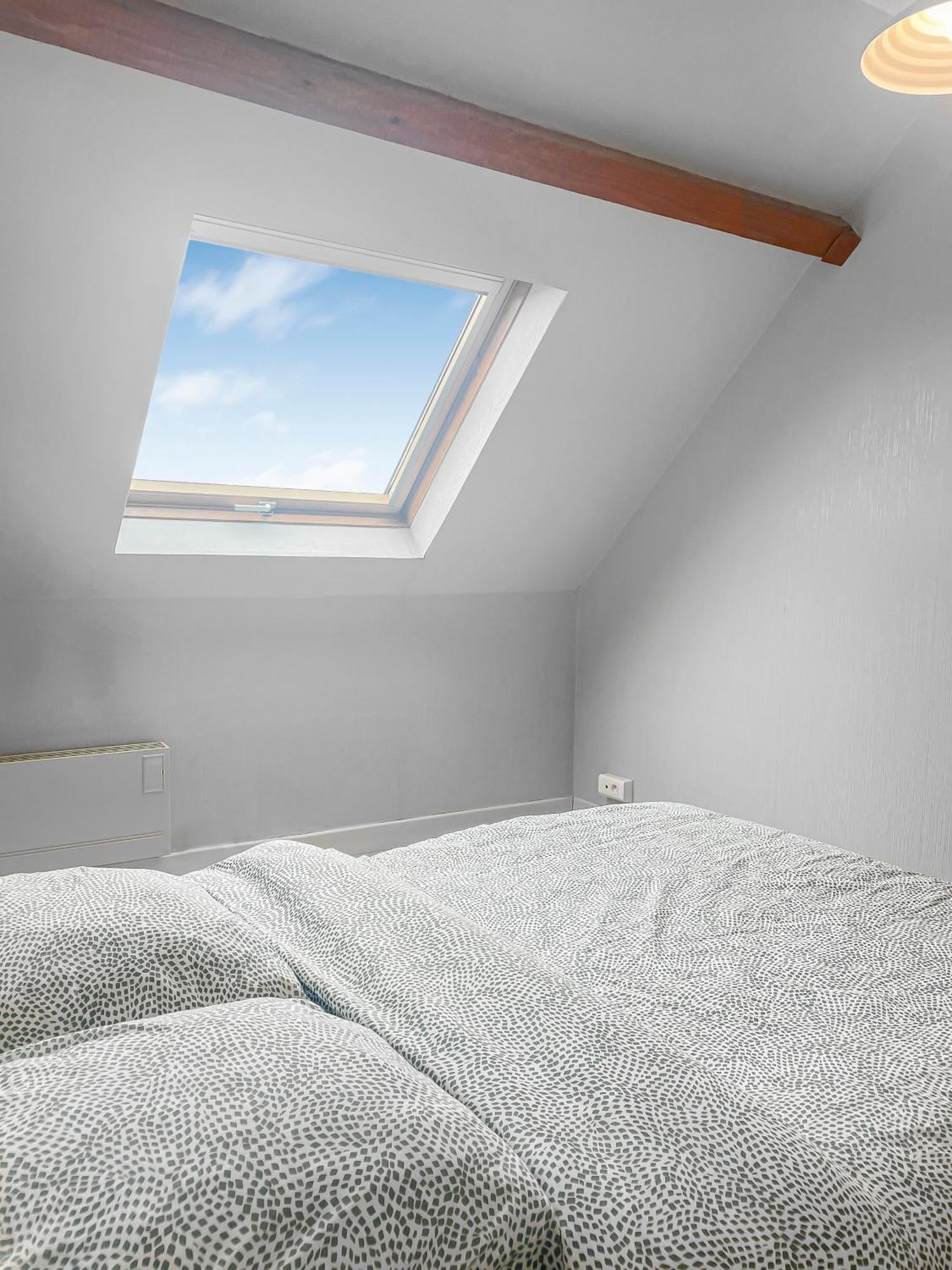 Pied-A-Terre A Montlucon Apartment Bagian luar foto